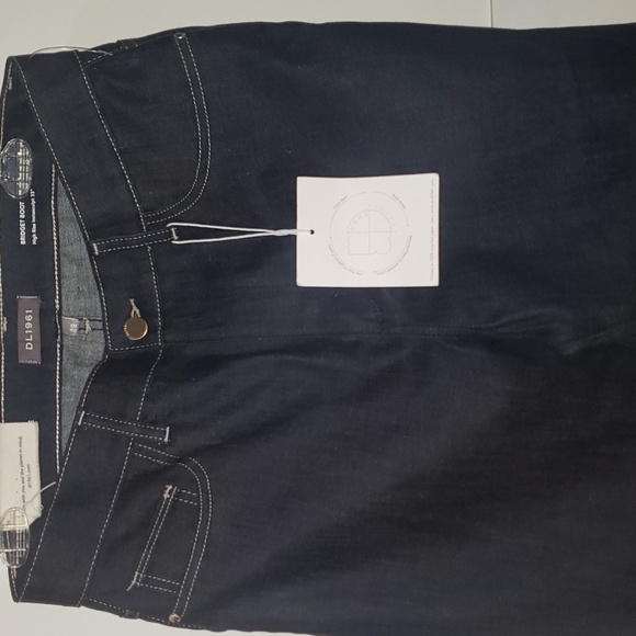 DL1961 Bridget Boot High Rise Instasculpt 33" Jeans - Picture 3 of 10